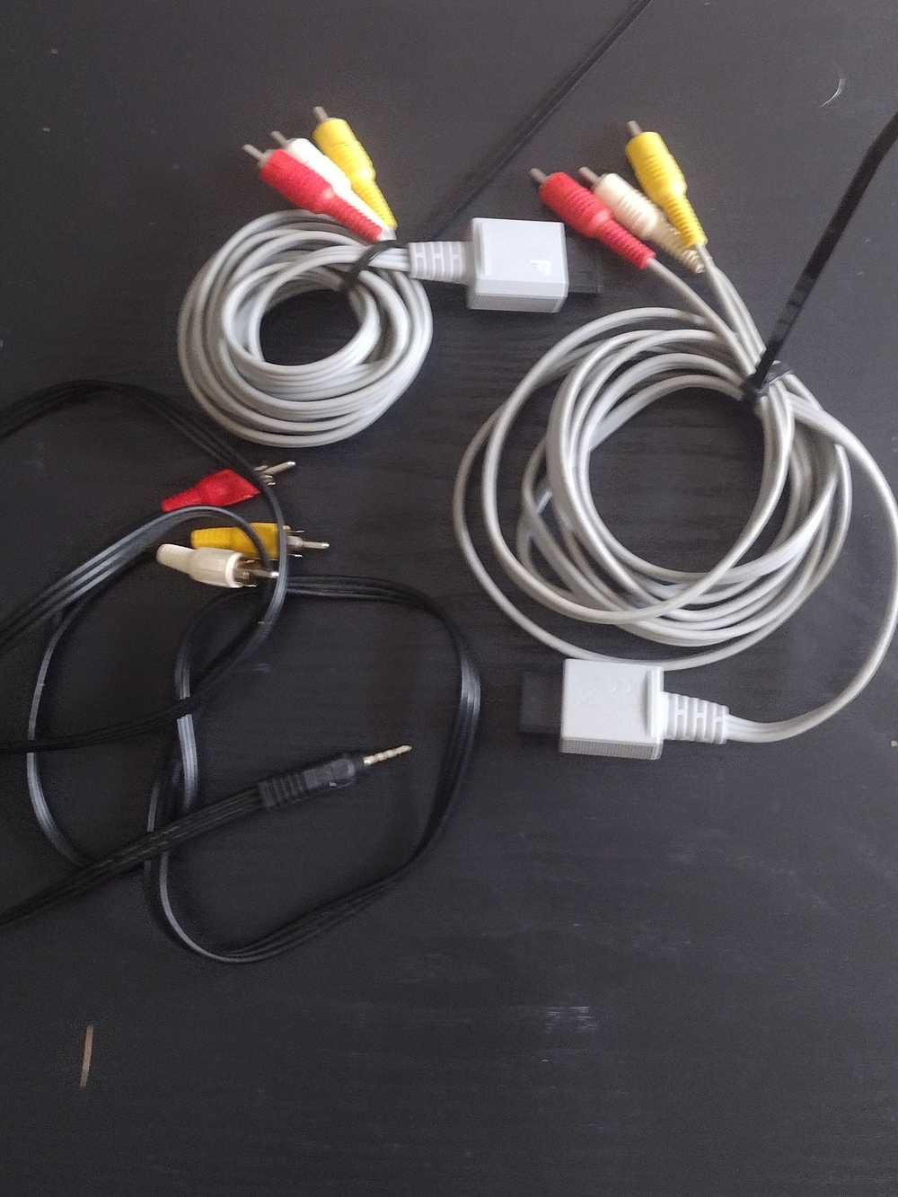 Nintendo Wii AV Cables (2)  Set for Video Game Consoles - Gray, Black.. $15